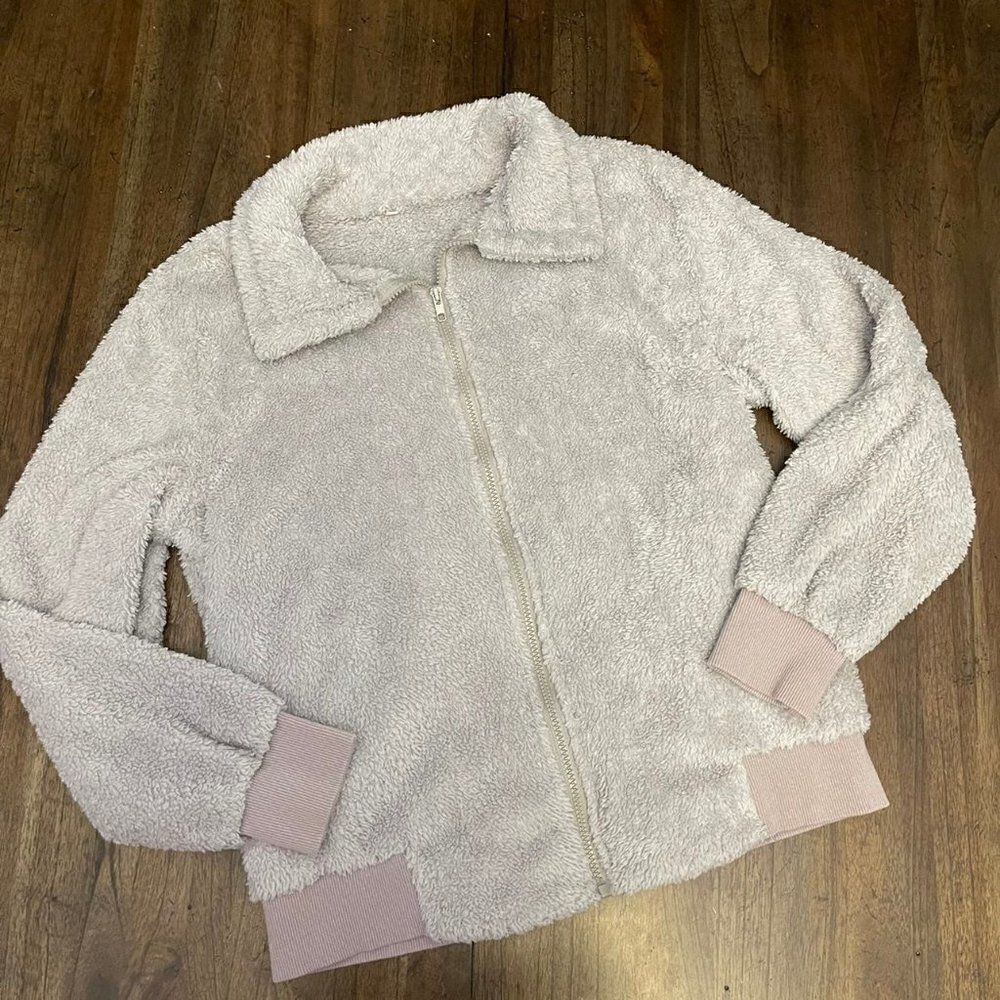 Fuzzy Teddy Jacket - Picture 3 of 13